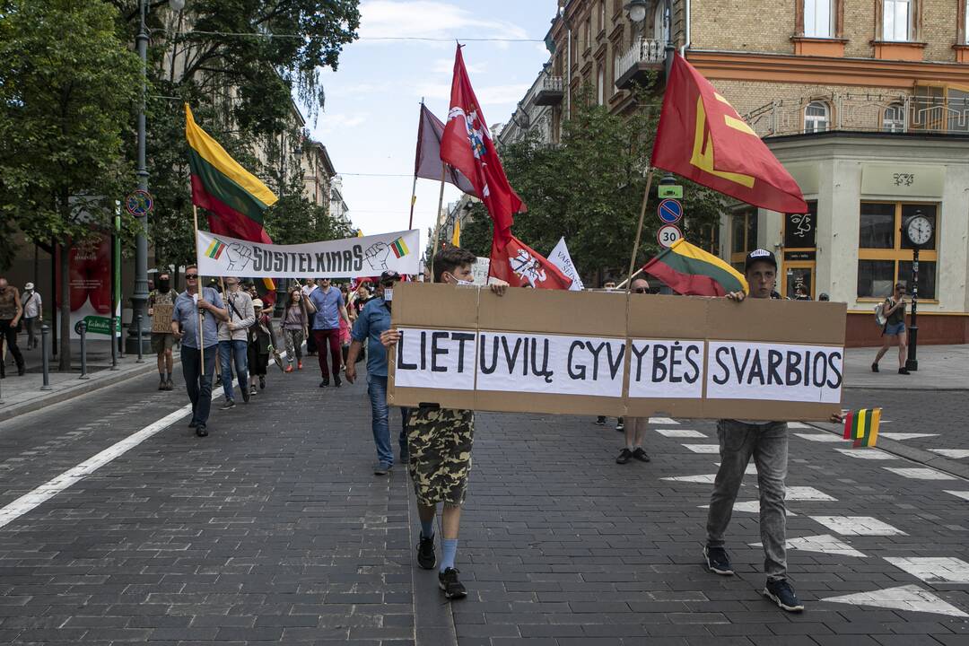 Eitynės „Lietuvių gyvybės svarbios“