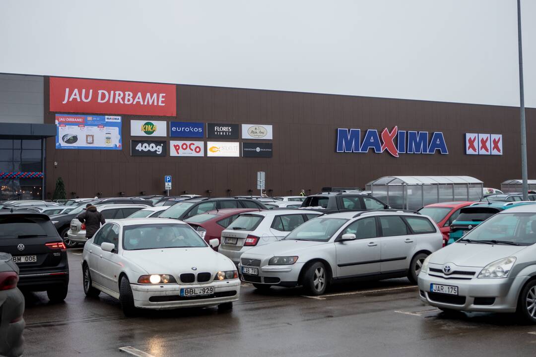 Pirkėjai plūsta į atnaujintą Aleksoto „Maximą“