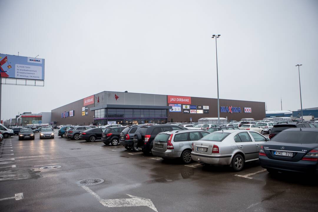 Pirkėjai plūsta į atnaujintą Aleksoto „Maximą“