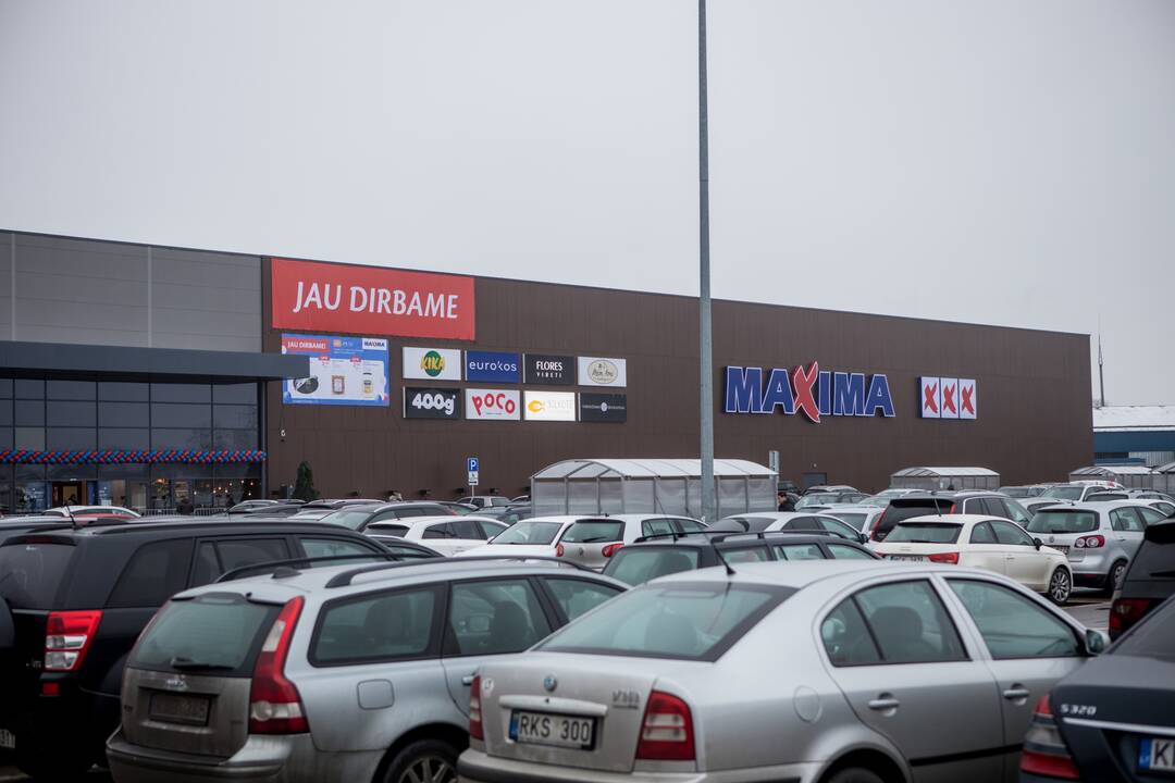 Pirkėjai plūsta į atnaujintą Aleksoto „Maximą“