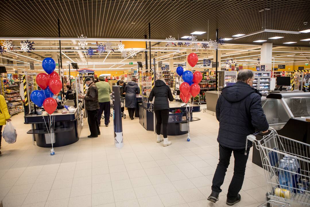 Pirkėjai plūsta į atnaujintą Aleksoto „Maximą“