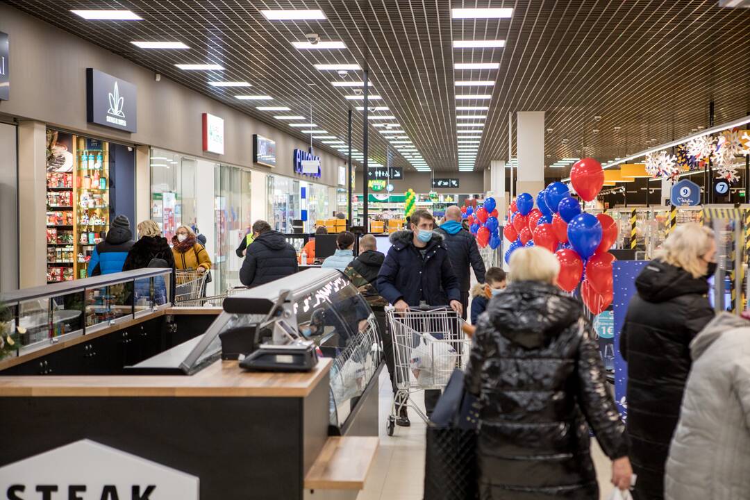 Pirkėjai plūsta į atnaujintą Aleksoto „Maximą“