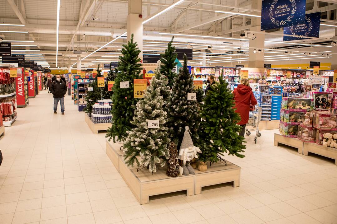 Pirkėjai plūsta į atnaujintą Aleksoto „Maximą“