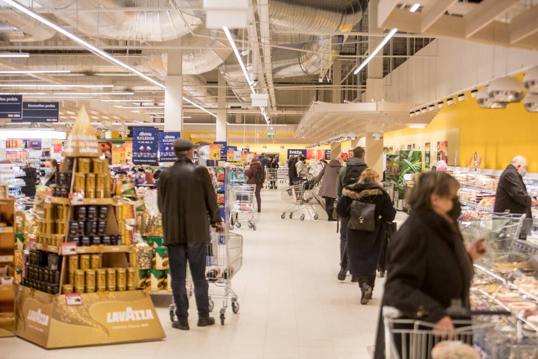 Pirkėjai plūsta į atnaujintą Aleksoto „Maximą“
