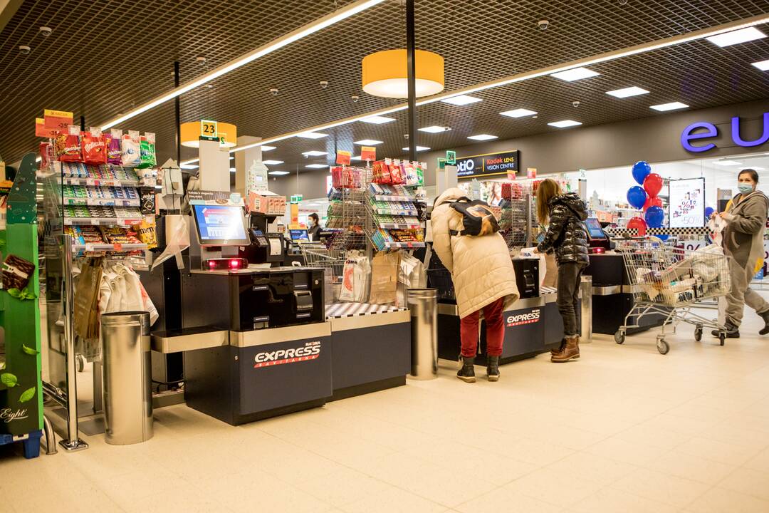 Pirkėjai plūsta į atnaujintą Aleksoto „Maximą“