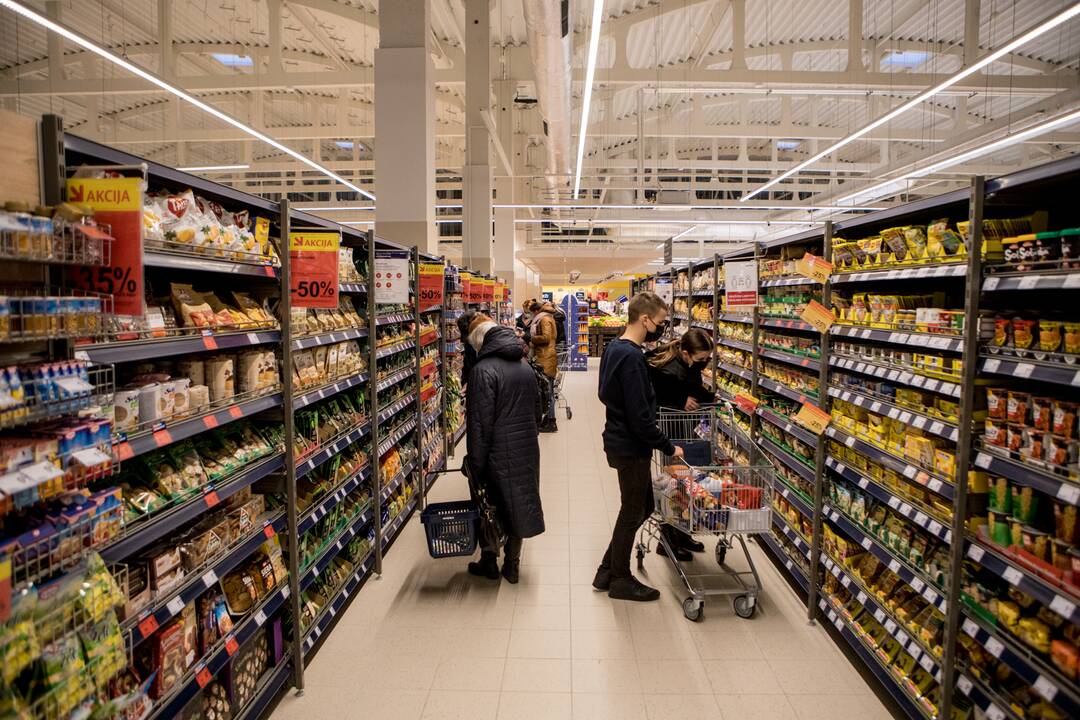 Pirkėjai plūsta į atnaujintą Aleksoto „Maximą“