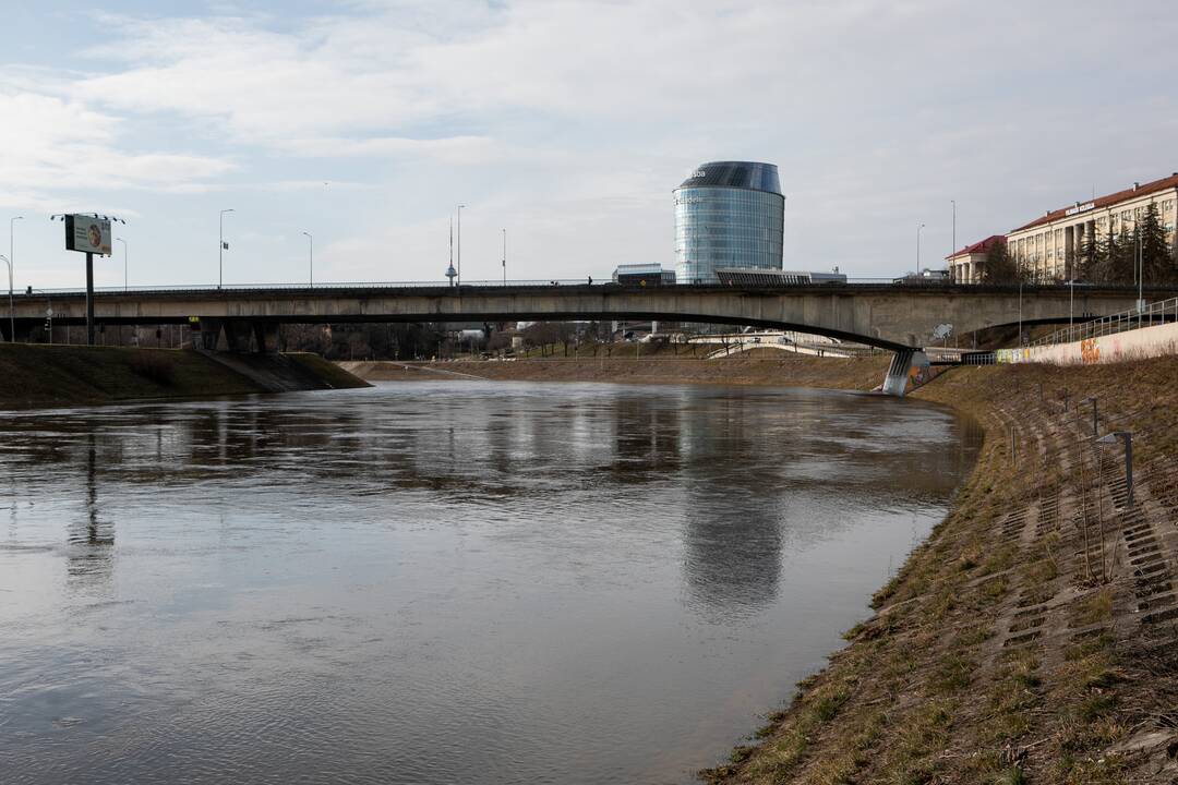 Vilniuje patvino Neries upė