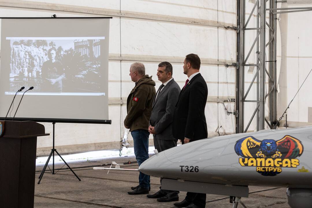 Visuomenei pristatomas Ukrainai skirtas „Bayraktaras“