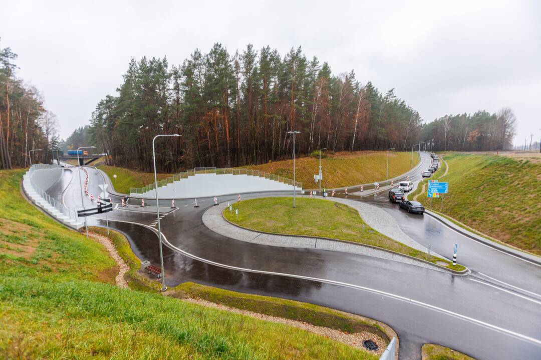 Tunelio kelių Lentvaris–Vievis sankirtoje atidarymas