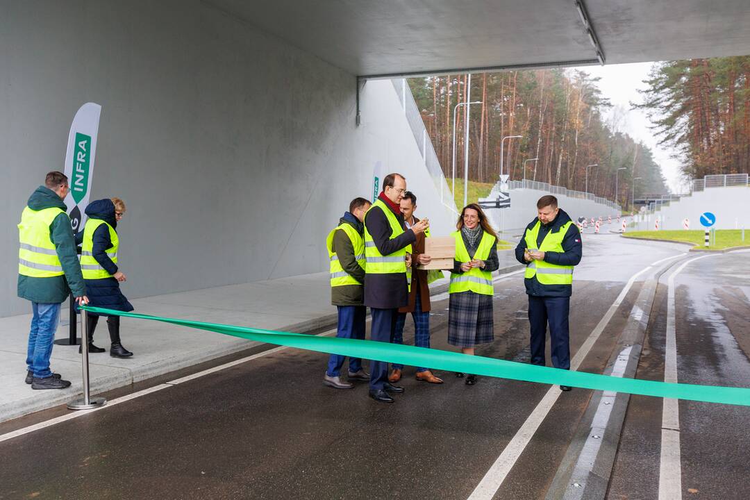 Tunelio kelių Lentvaris–Vievis sankirtoje atidarymas