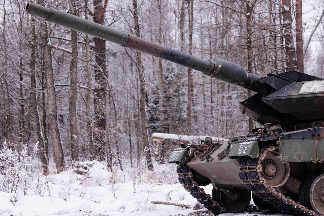 Tankų „Leopard“ testavimas Gaižiūnų poligone