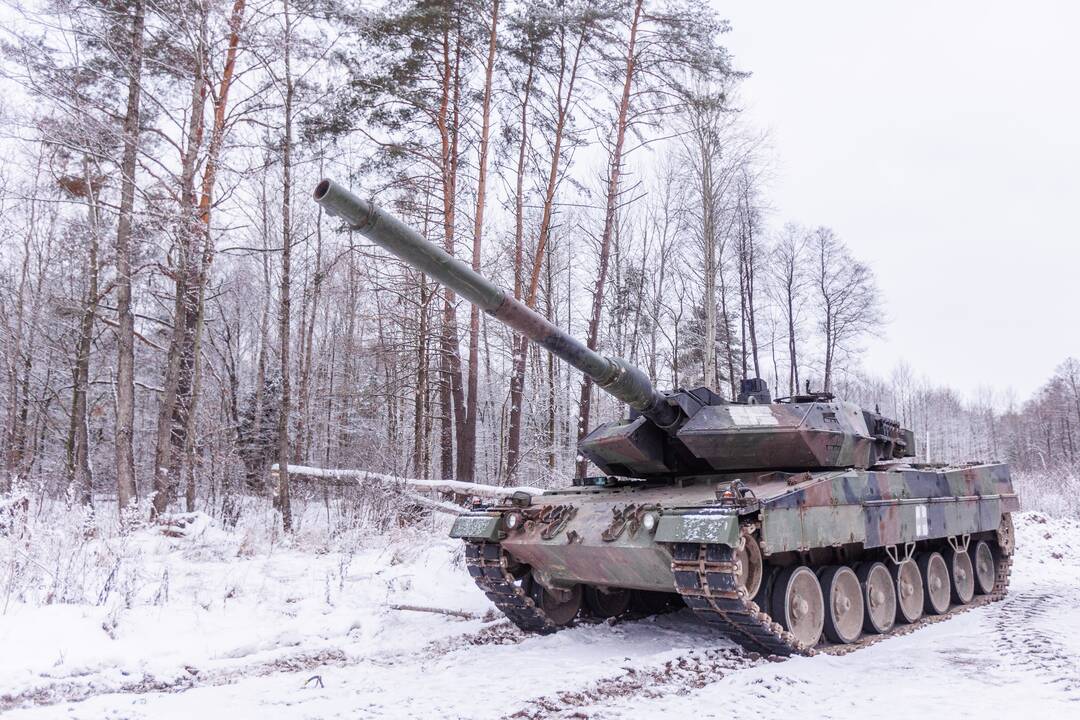 Tankų „Leopard“ testavimas Gaižiūnų poligone