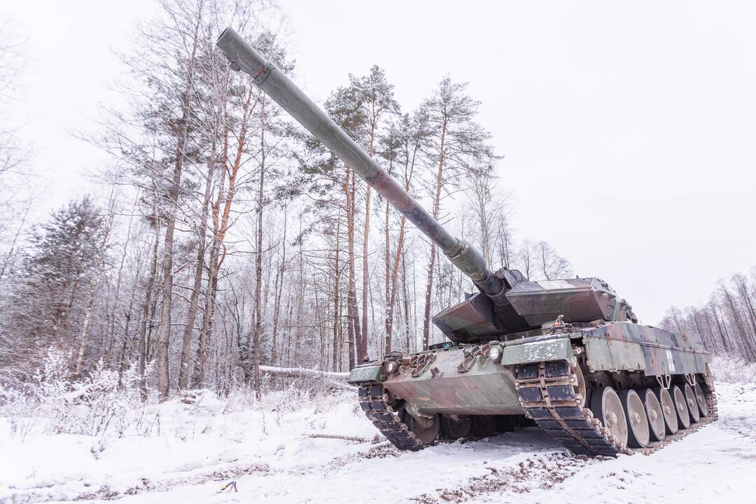 Tankų „Leopard“ testavimas Gaižiūnų poligone
