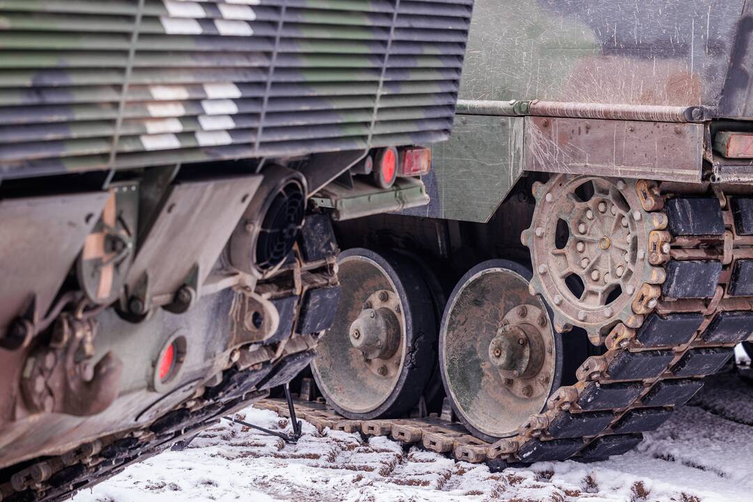 Tankų „Leopard“ testavimas Gaižiūnų poligone