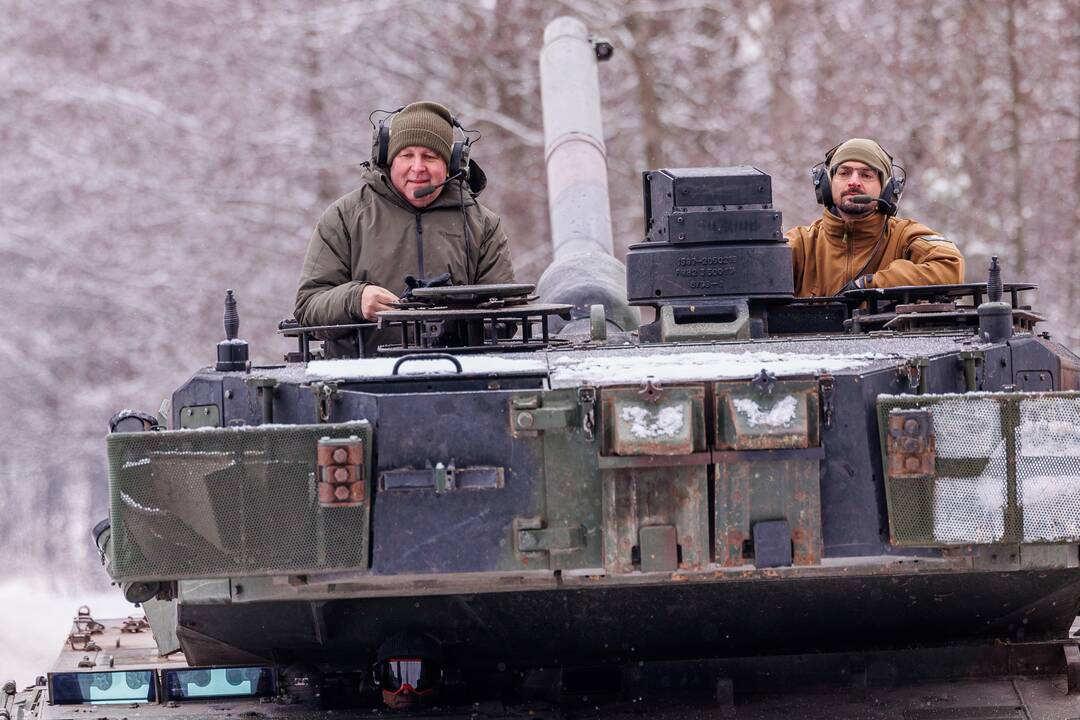 Tankų „Leopard“ testavimas Gaižiūnų poligone