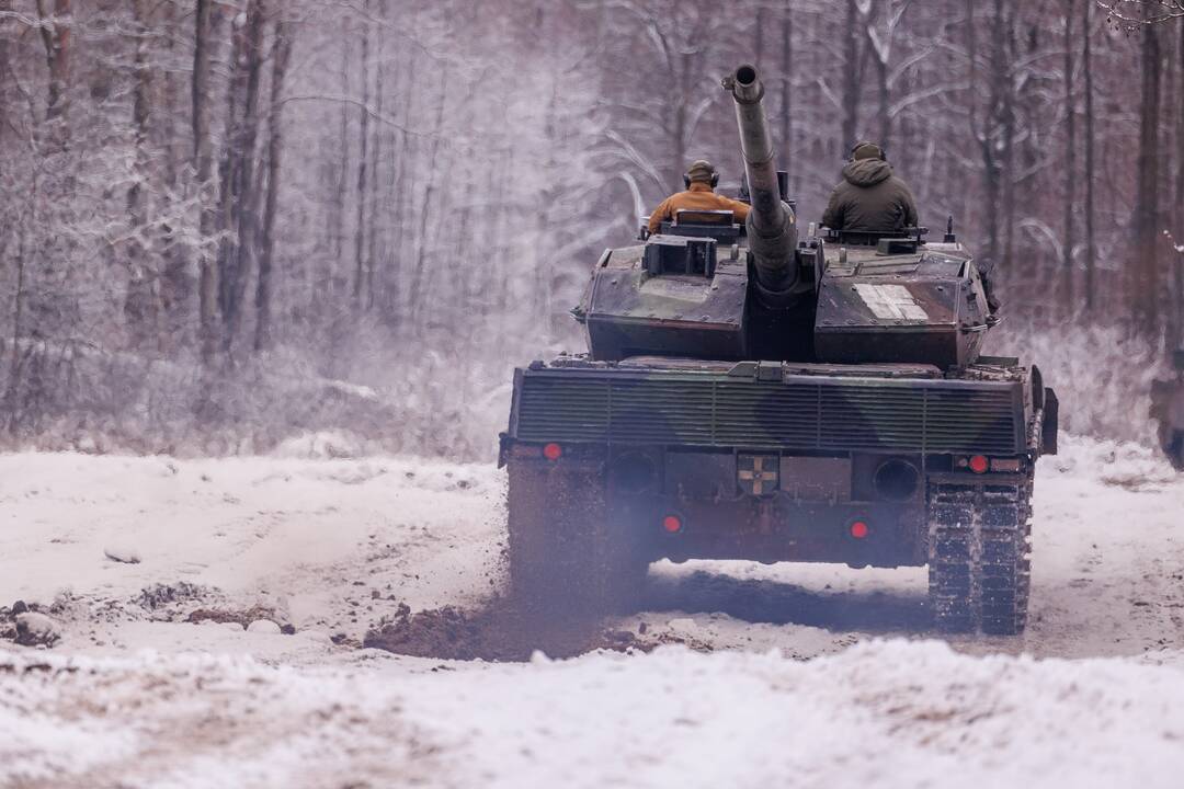 Tankų „Leopard“ testavimas Gaižiūnų poligone