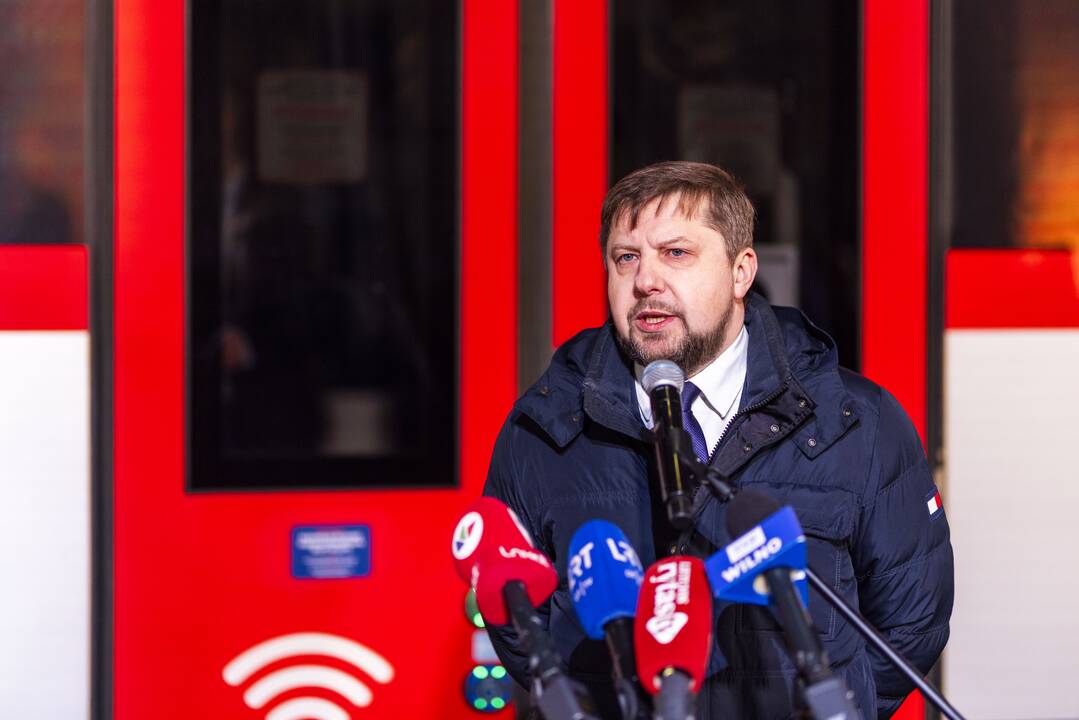 Išvyko pirmasis traukinys iš Vilniaus į Rygą