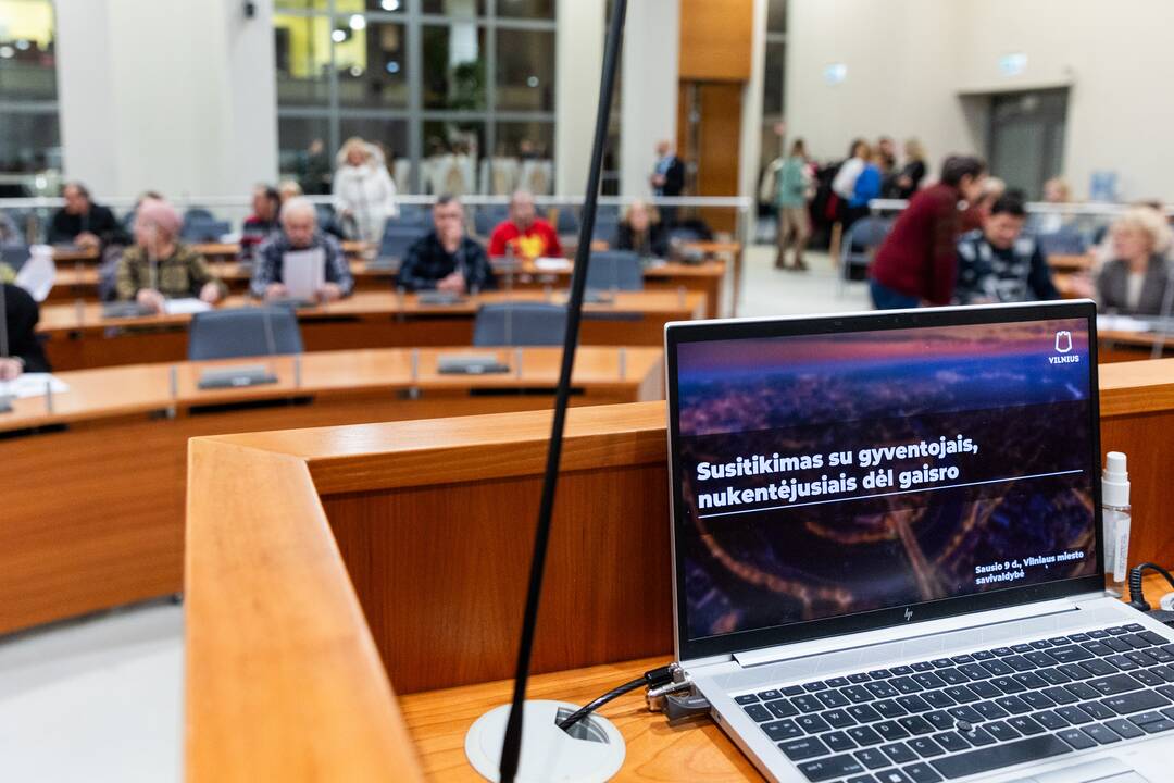 Vilniaus mero susitikimas su nukentėjusiais Viršuliškių daugiabučio gyventojais