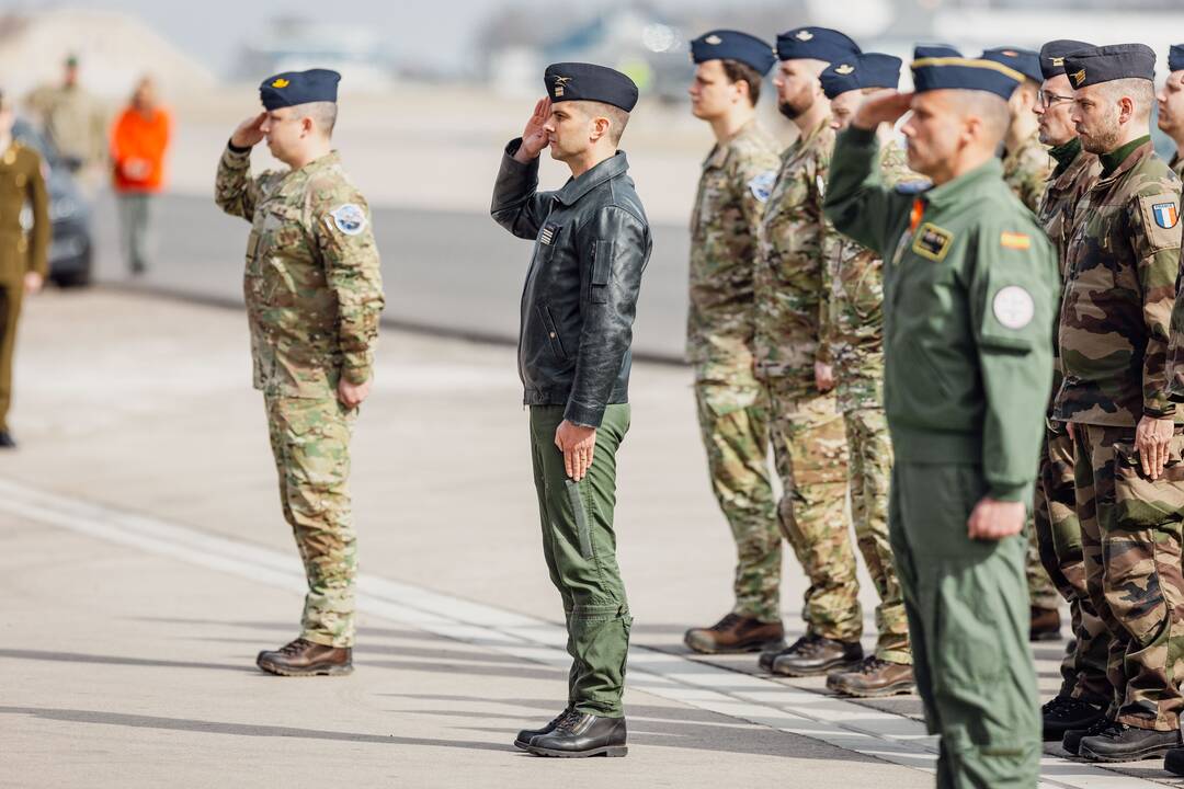 NATO oro policijos misiją Baltijos šalyse vykdančių pajėgų apsikeitimo ceremonija