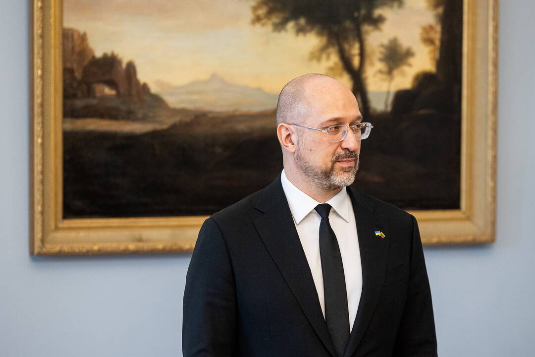 G. Nausėda įteikė Lietuvos valstybės apdovanojimą Ukrainos premjerui