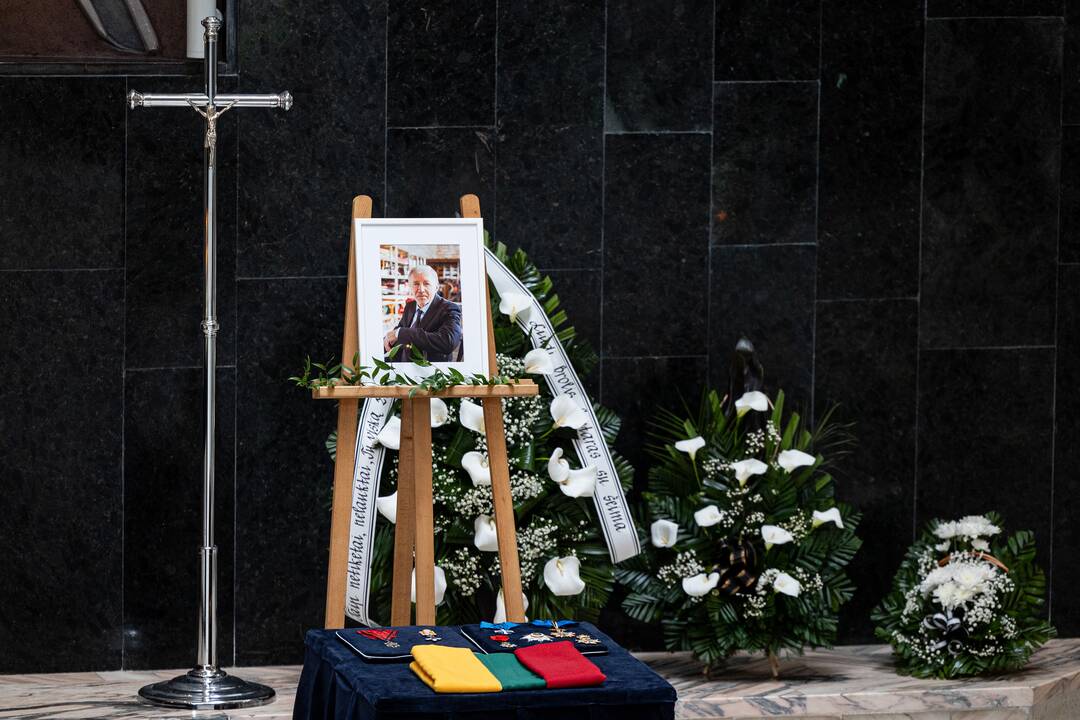 Vilniuje atsisveikinama su G. Kirkilu