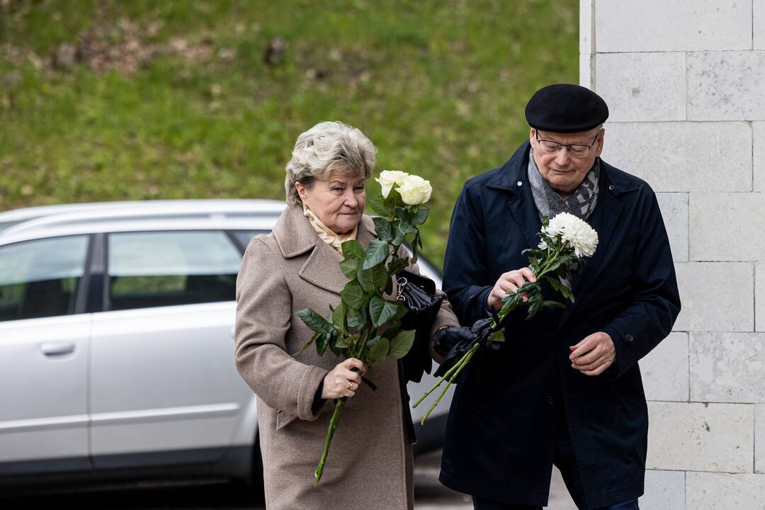 Vilniuje atsisveikinama su G. Kirkilu