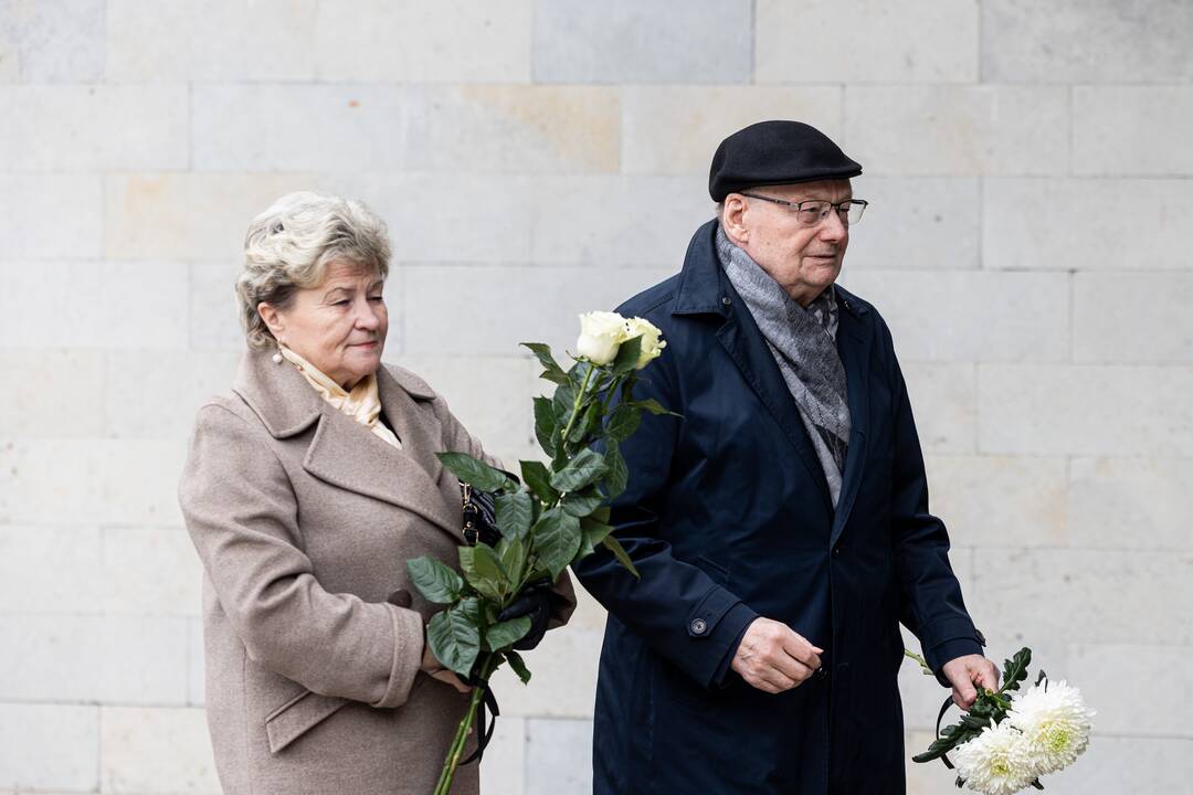 Vilniuje atsisveikinama su G. Kirkilu
