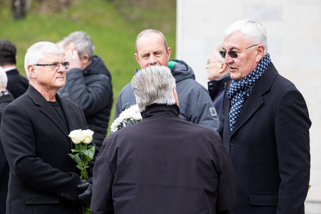 Vilniuje atsisveikinama su G. Kirkilu