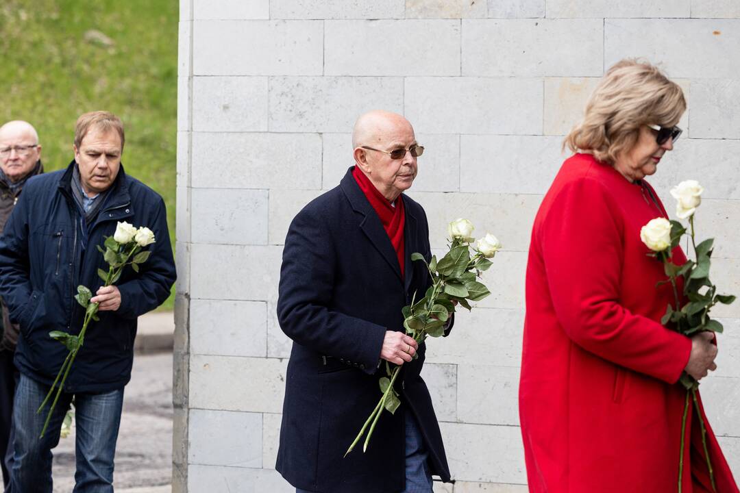 Vilniuje atsisveikinama su G. Kirkilu
