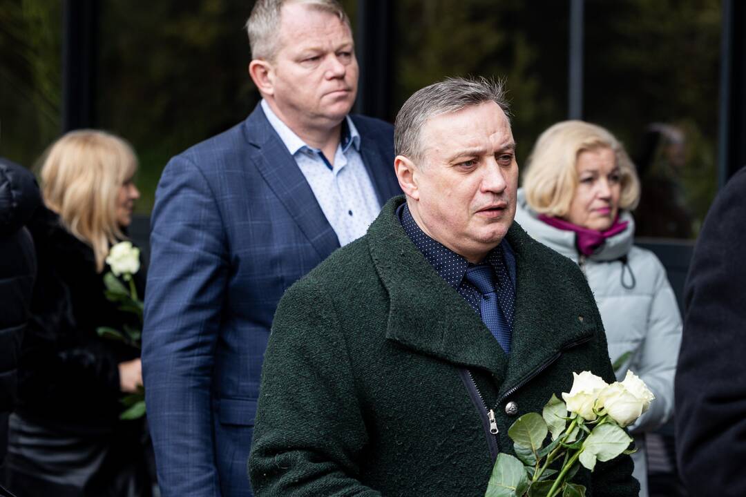 Vilniuje atsisveikinama su G. Kirkilu