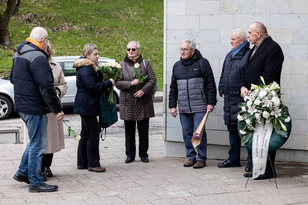 Vilniuje atsisveikinama su G. Kirkilu