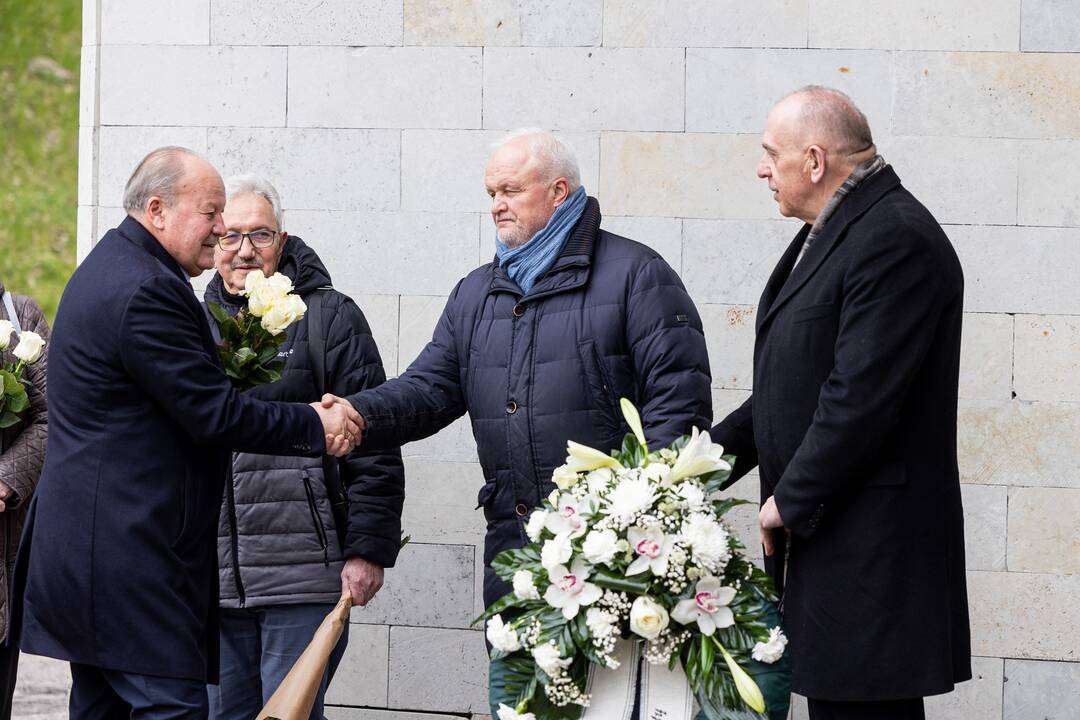 Vilniuje atsisveikinama su G. Kirkilu