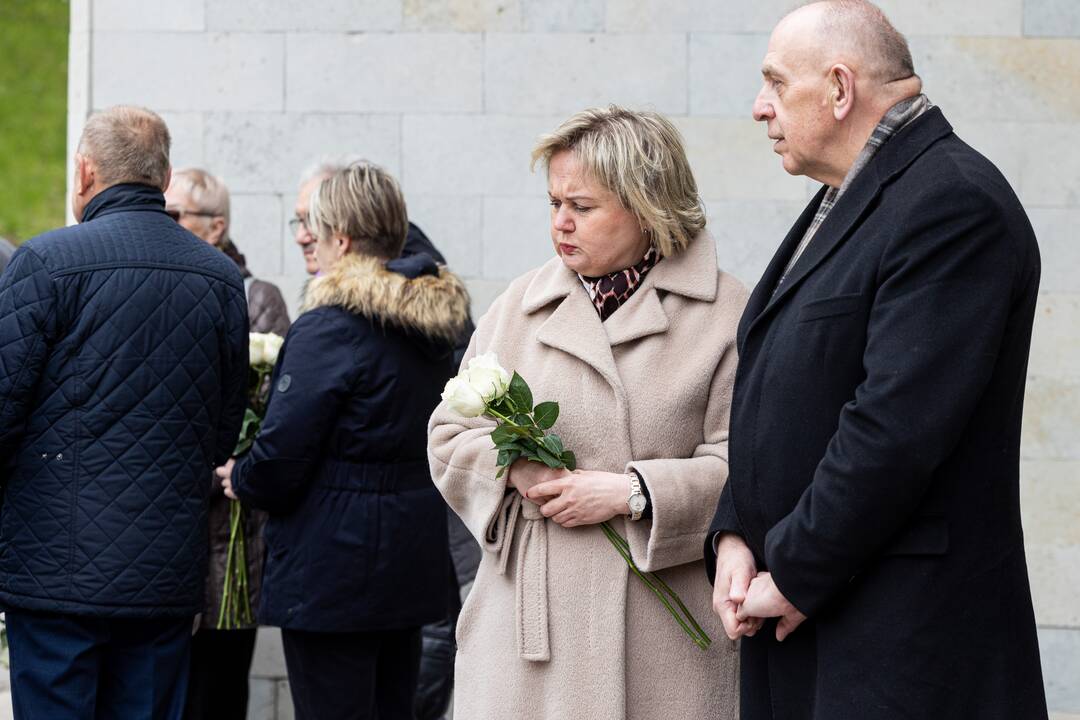 Vilniuje atsisveikinama su G. Kirkilu