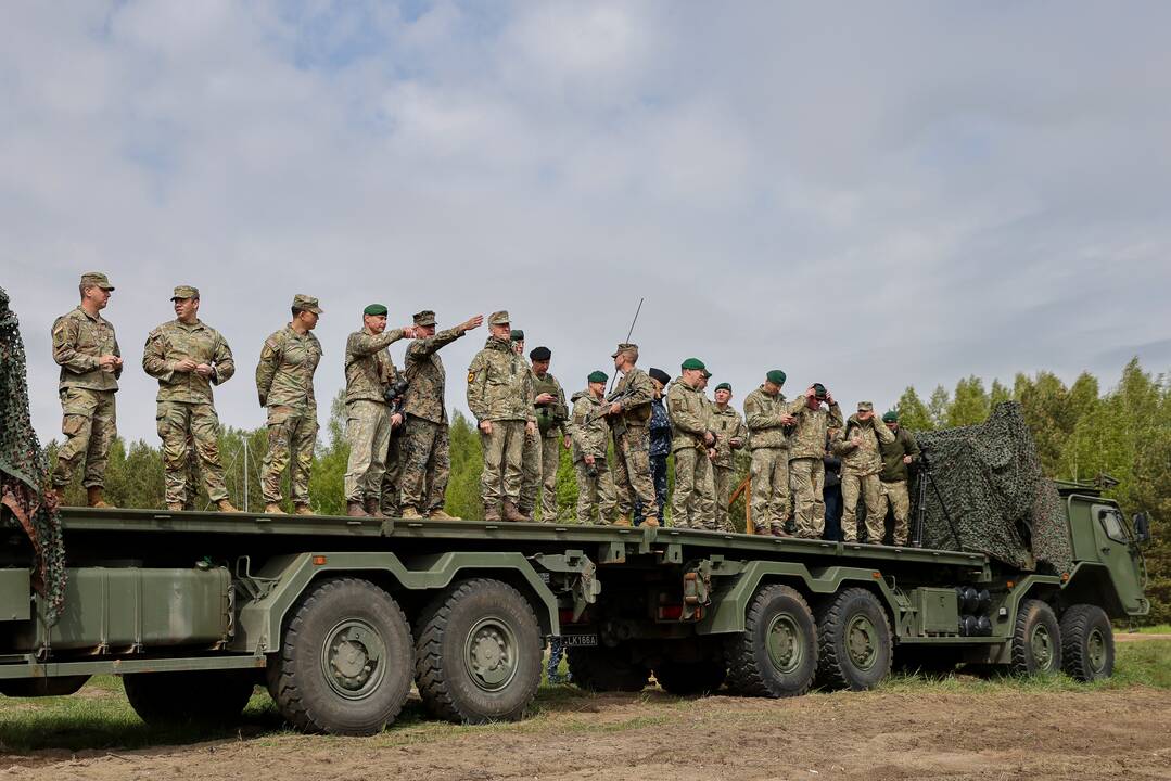 Pratybos su HIMARS