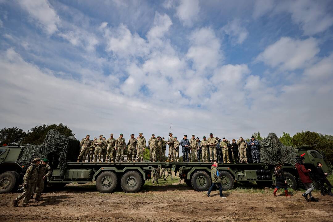 Pratybos su HIMARS