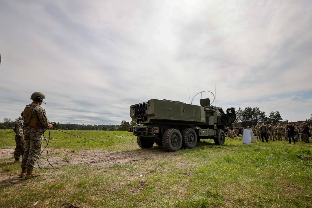 Pratybos su HIMARS