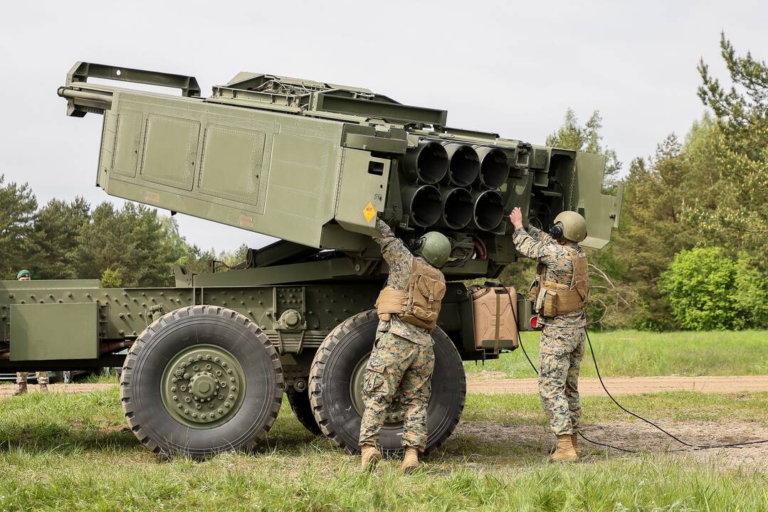 Pratybos su HIMARS