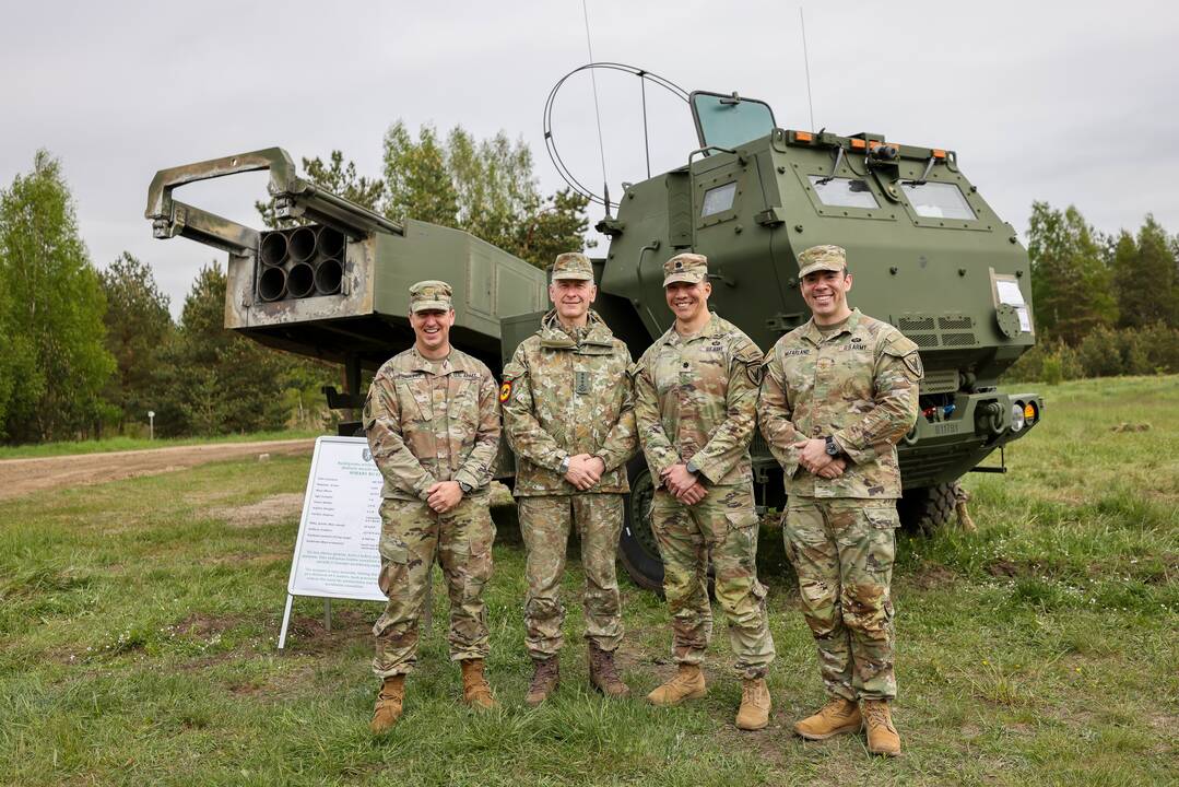 Pratybos su HIMARS