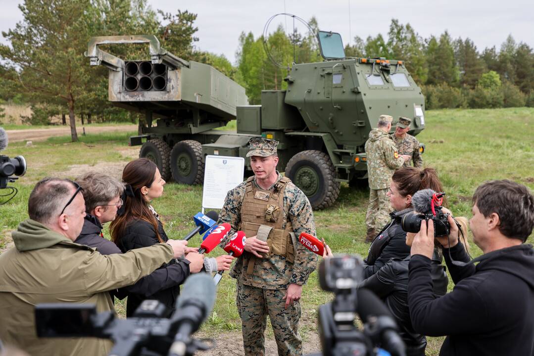 Pratybos su HIMARS