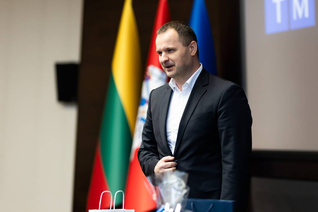 Naujas Kalėjimų tarnybos vadovas M. Kairys davė priesaiką