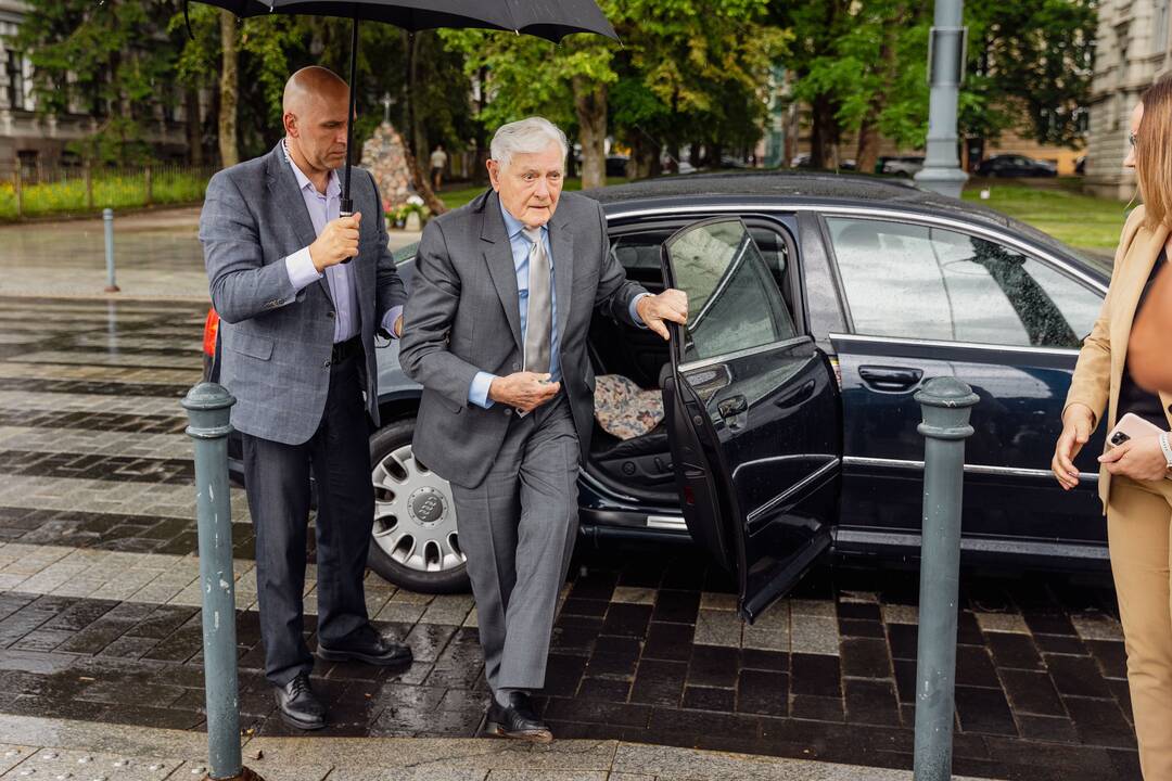V. Adamkus balsavo išankstiniuose EP rinkimuose