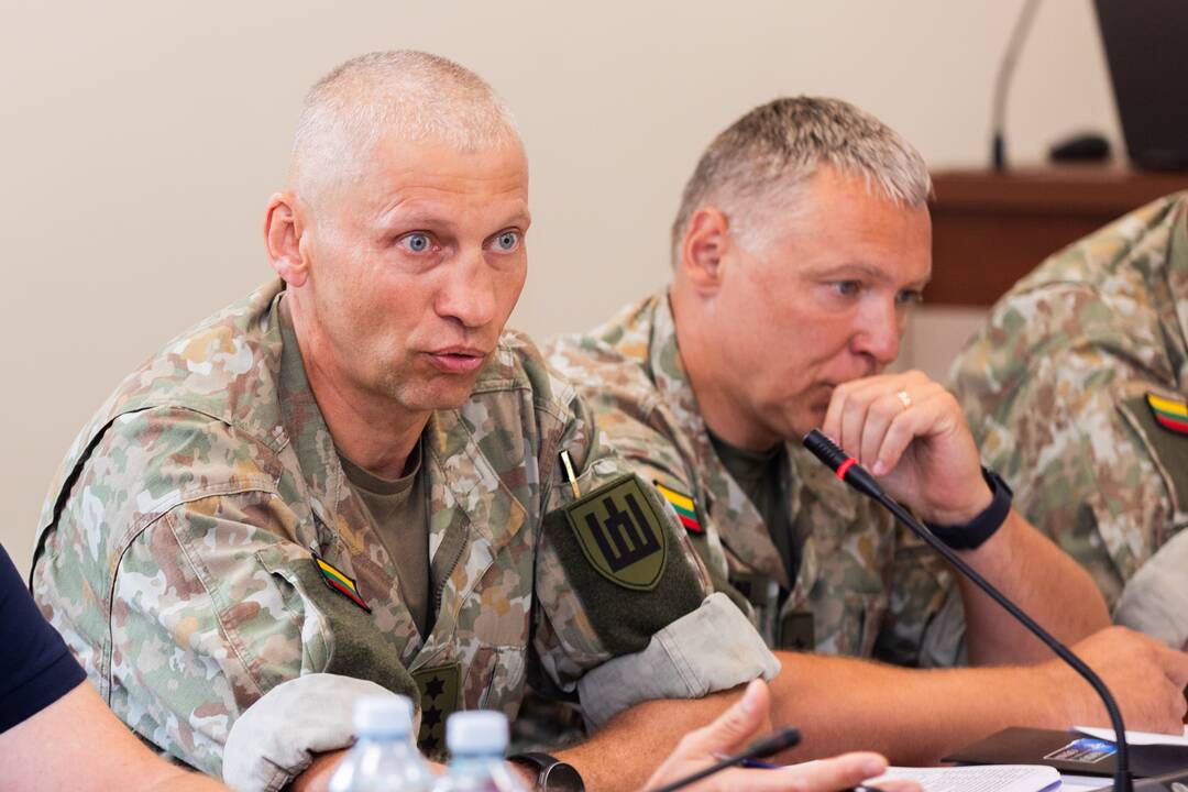 Institucijų atstovų susitikimas aptarti karinių poligonų steigimo su Šilalės bendruomene
