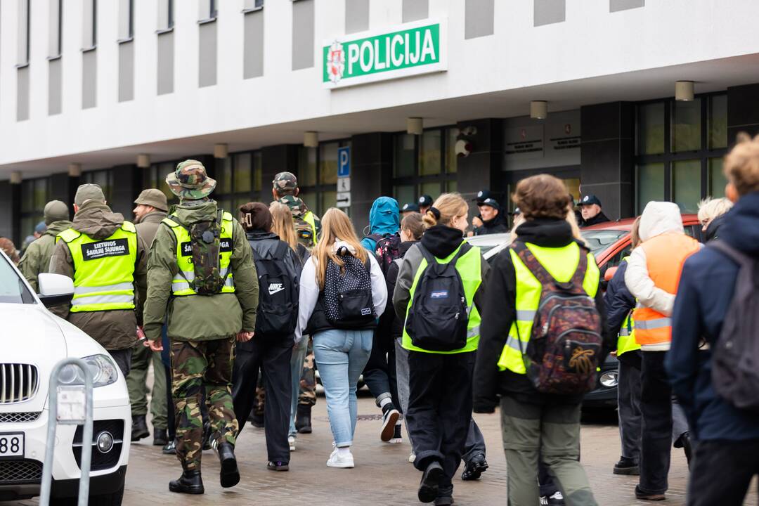 15-mečio M. Kalinausko paieška