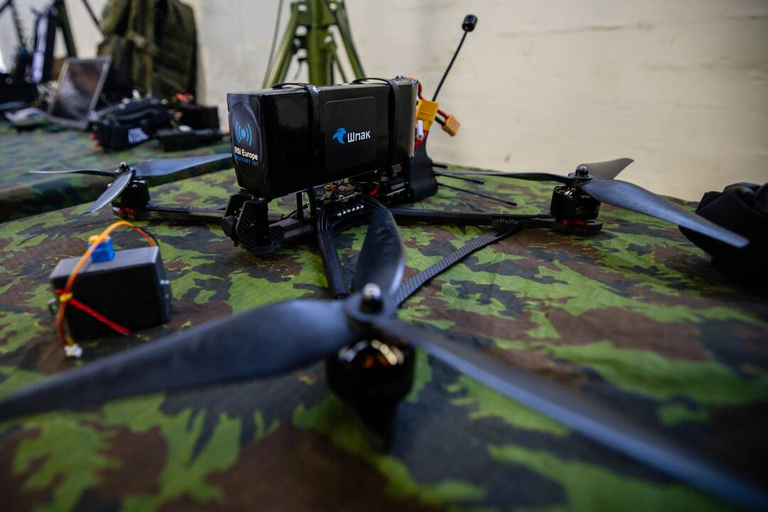 Kariuomenę pasiekė tūkstantis lietuvių gamintų FPV dronų