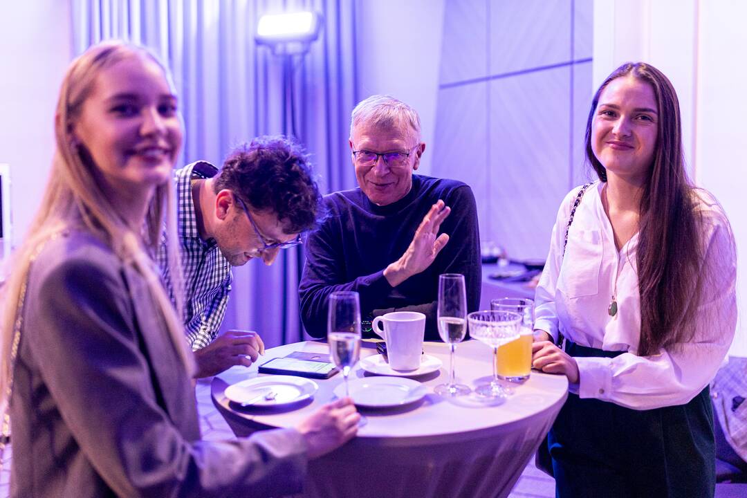 2024-ųjų Seimo rinkimai:  TS-LKD nariai laukia rinkimų rezultatų