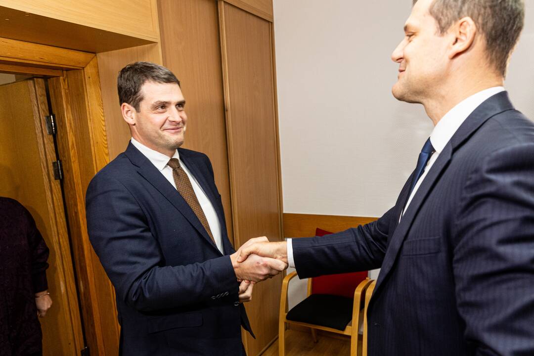 Susitiko socialdemokratų partijos ir „Nemuno aušros“ atstovai