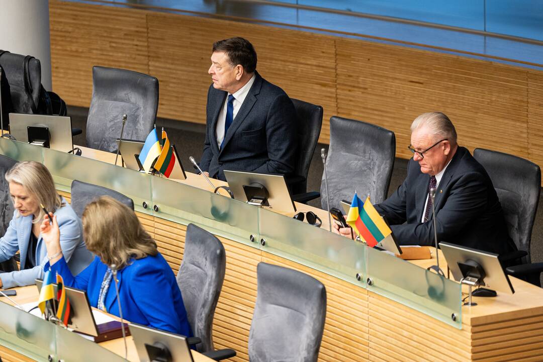 Tryliktasis Lietuvos Respublikos Seimas susirinko į paskutinį posėdį
