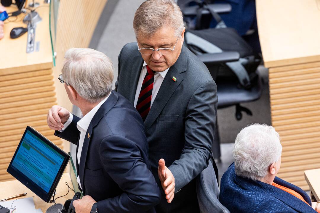 Tryliktasis Lietuvos Respublikos Seimas susirinko į paskutinį posėdį
