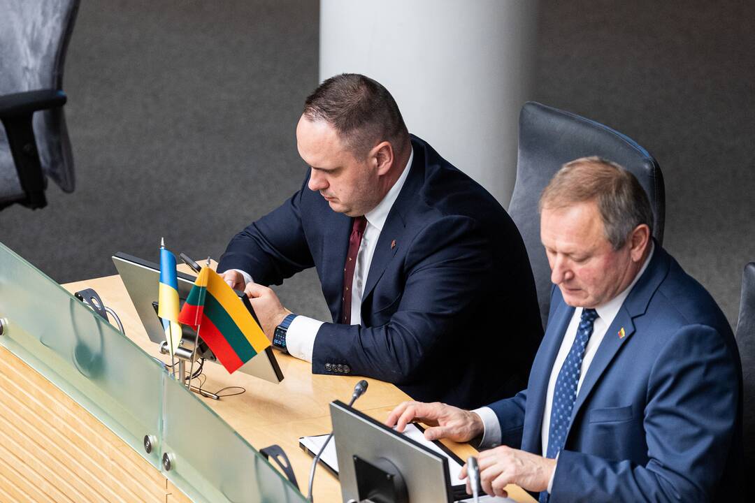 Tryliktasis Lietuvos Respublikos Seimas susirinko į paskutinį posėdį