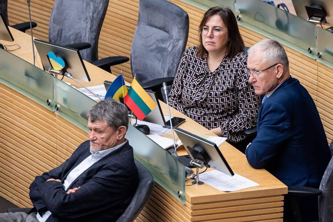 Tryliktasis Lietuvos Respublikos Seimas susirinko į paskutinį posėdį